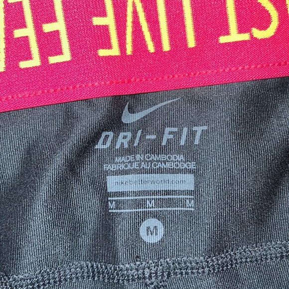 Nike Capris - Picture 4 of 4